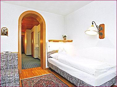 Hotel Kaiser Am Wiener Platz Keulen
